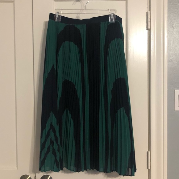 Ann Taylor Skirt - Picture 1 of 5